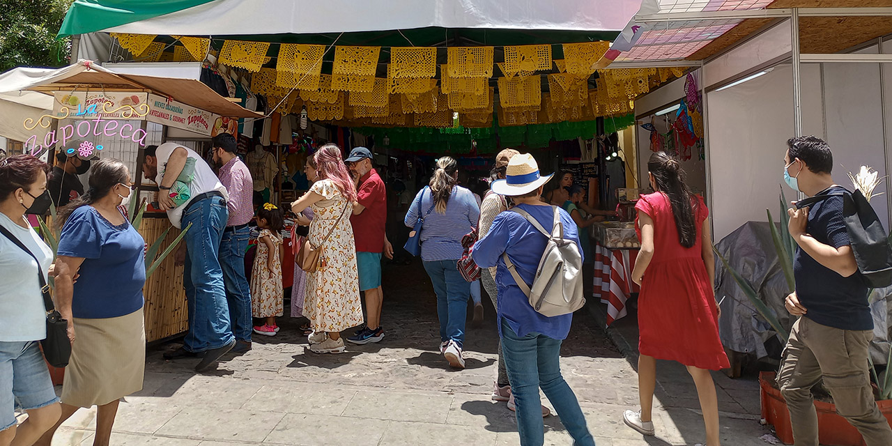 Ganan informales a vencidas; se quedan en el Labastida | El Imparcial de Oaxaca