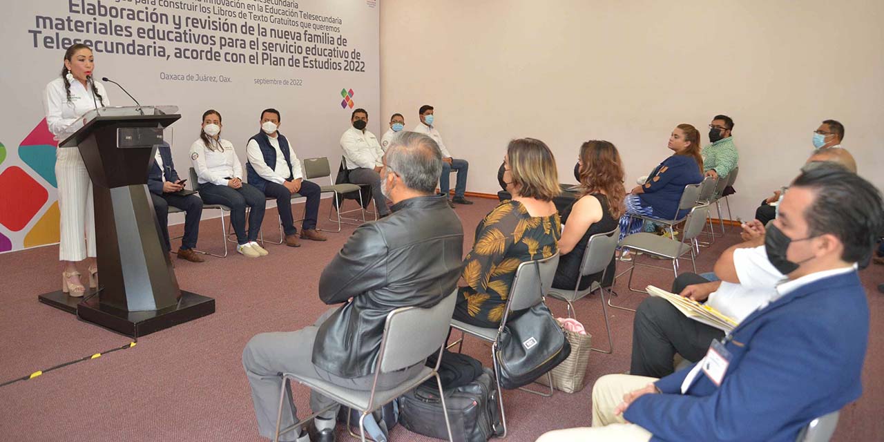 Integra IEEPO equipo de innovadores para elaboración de materiales de Telesecundaria | El Imparcial de Oaxaca