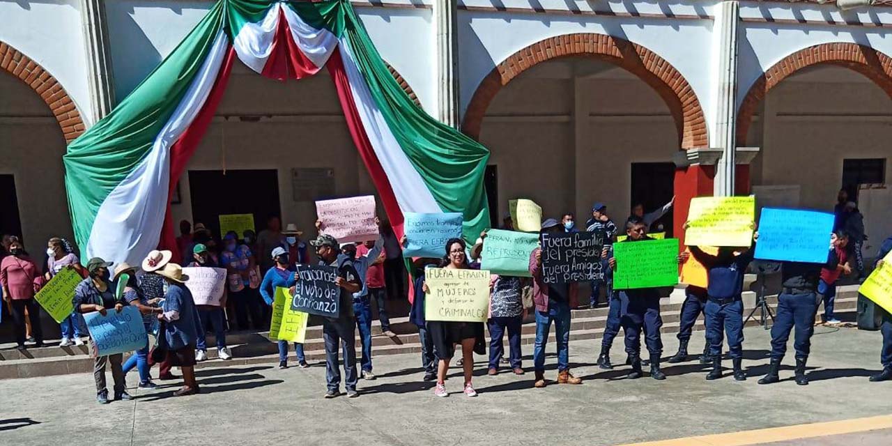 Piden destitución del edil de Santiago Chazumba | El Imparcial de Oaxaca