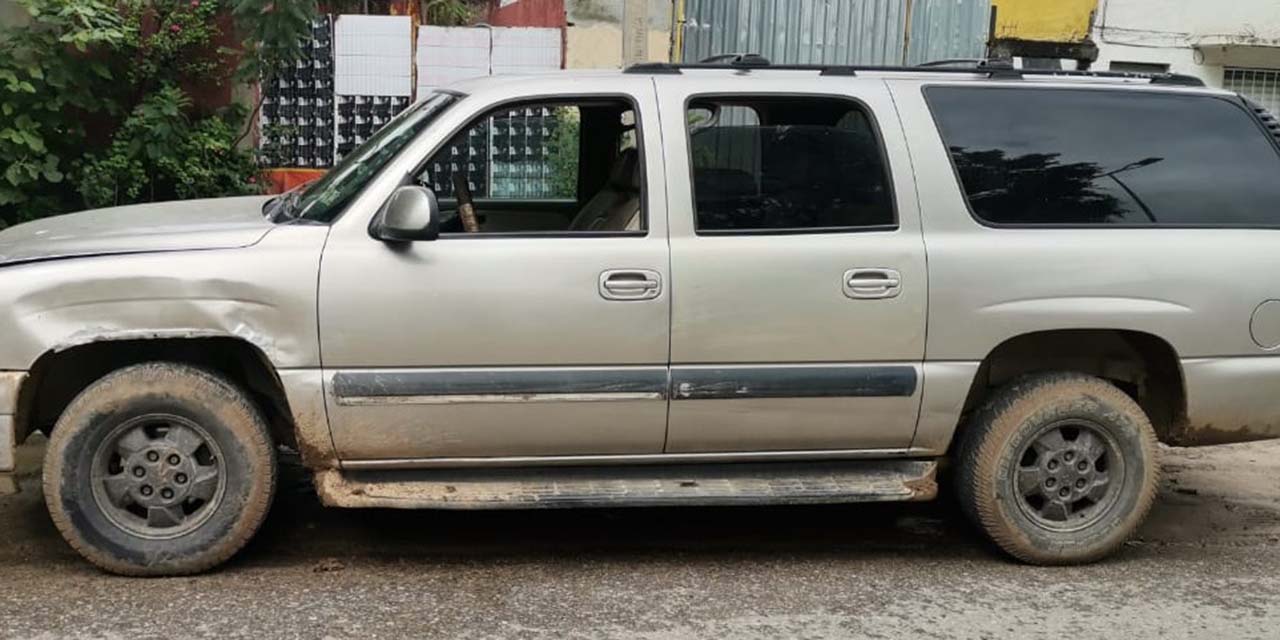 Recuperan camioneta  con reporte de robo en  la ciudad de Oaxaca