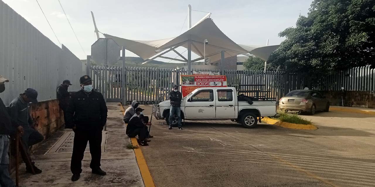San José Xochixtlán instala plantón en Ciudad Judicial | El Imparcial de Oaxaca