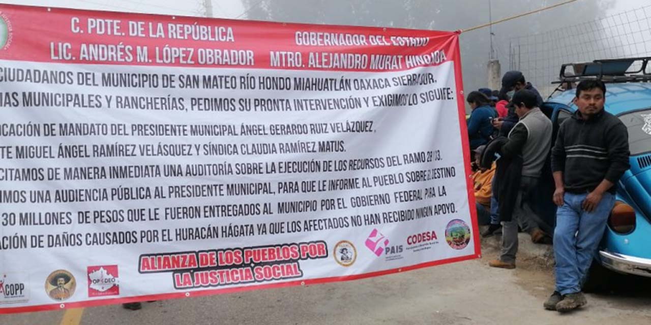 Continúa bloqueada la carretera Oaxaca – Costa | El Imparcial de Oaxaca