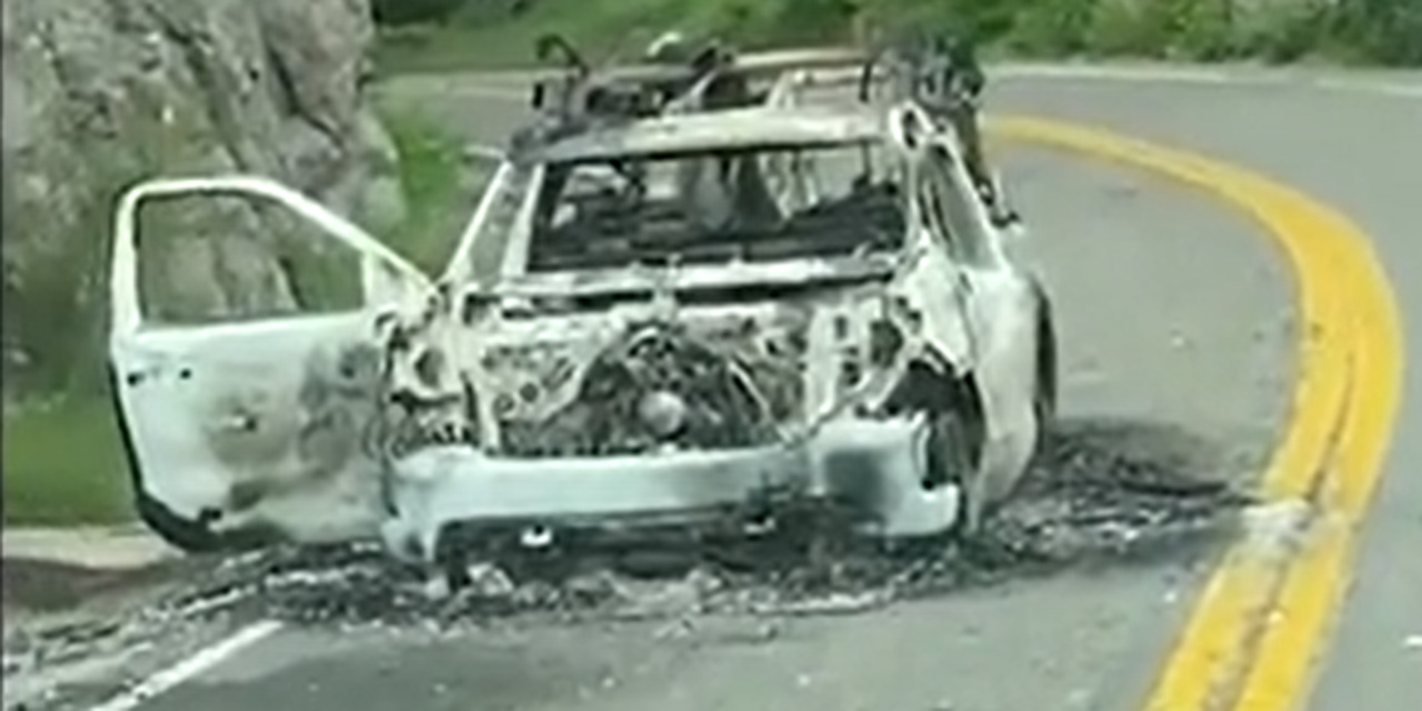 (VIDEO) Ejecutan a dos trabajadores de CFE y queman su camioneta en Sonora | El Imparcial de Oaxaca