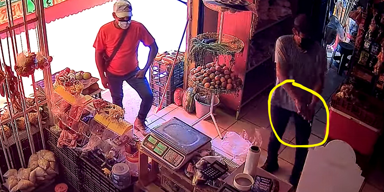(VIDEO) Atracan a punta de pistola una tienda | El Imparcial de Oaxaca