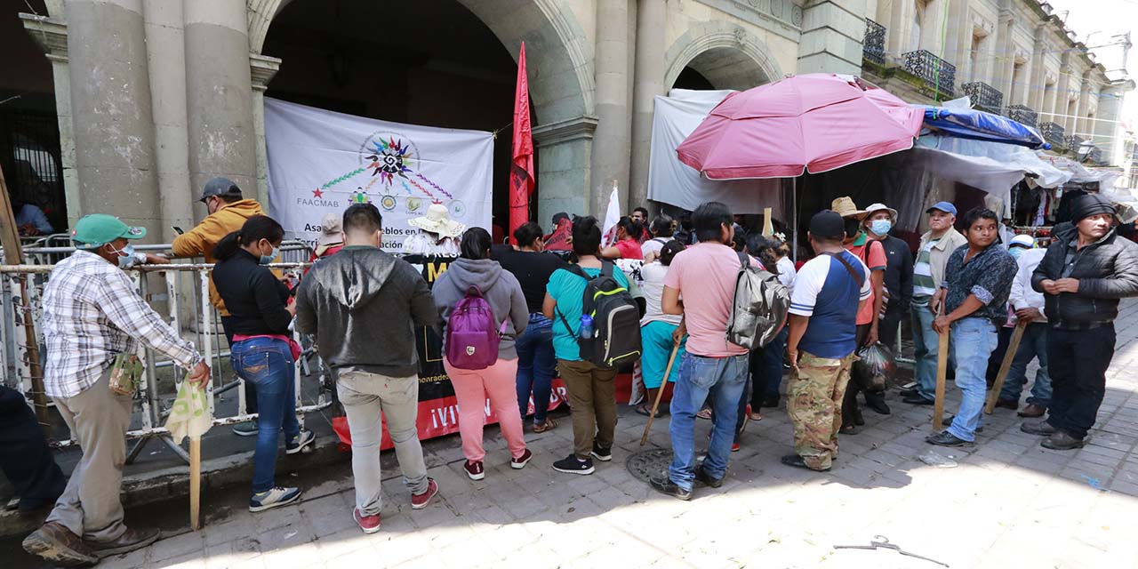 Protestan contra el Día de la Raza | El Imparcial de Oaxaca