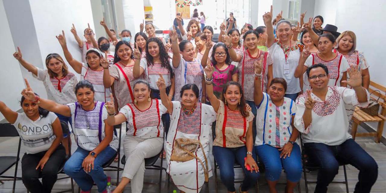 Mariana Benítez se reúne con mujeres de la región de la Costa | El Imparcial de Oaxaca