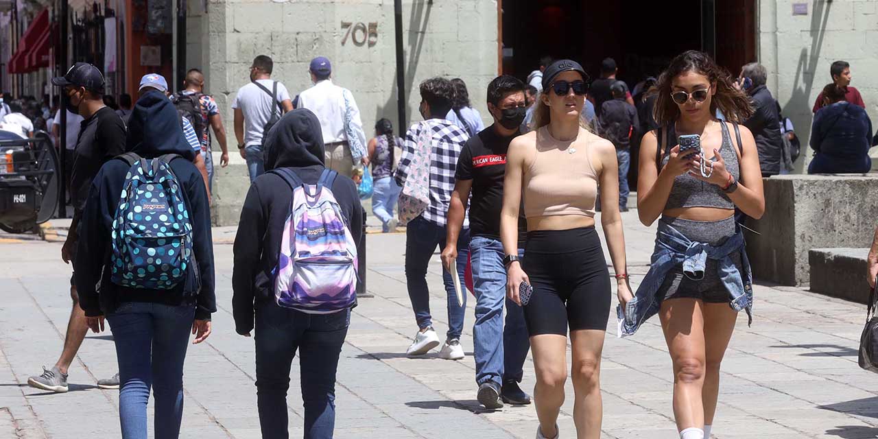 Bajan 84.1% contagios en septiembre | El Imparcial de Oaxaca