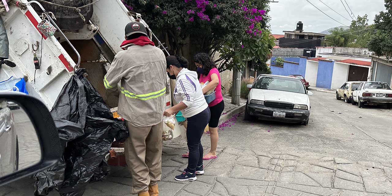 Niegan comerciantes trato preferente en recolección | El Imparcial de Oaxaca