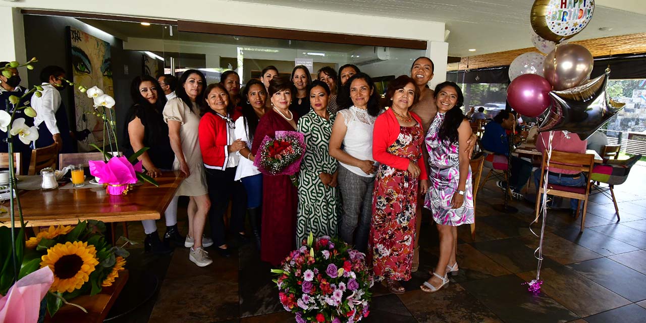 Felicitaciones para Carolina Aparicio | El Imparcial de Oaxaca