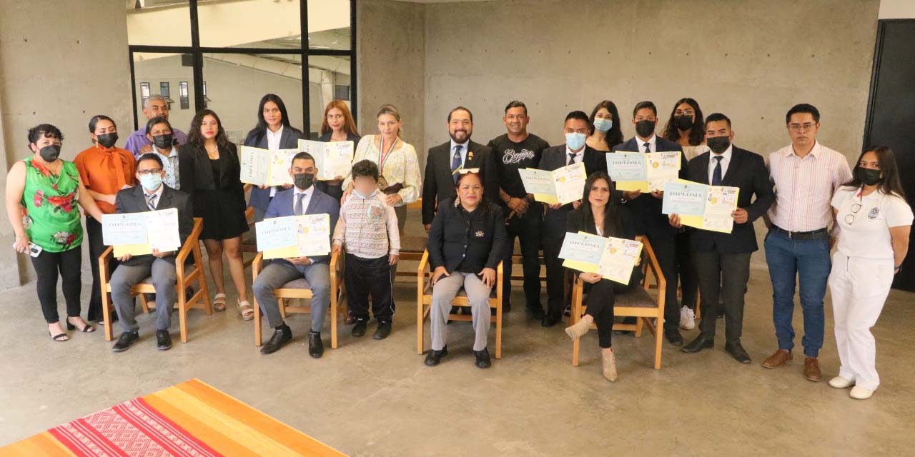Entregan certificados a entrenadores de fitness | El Imparcial de Oaxaca