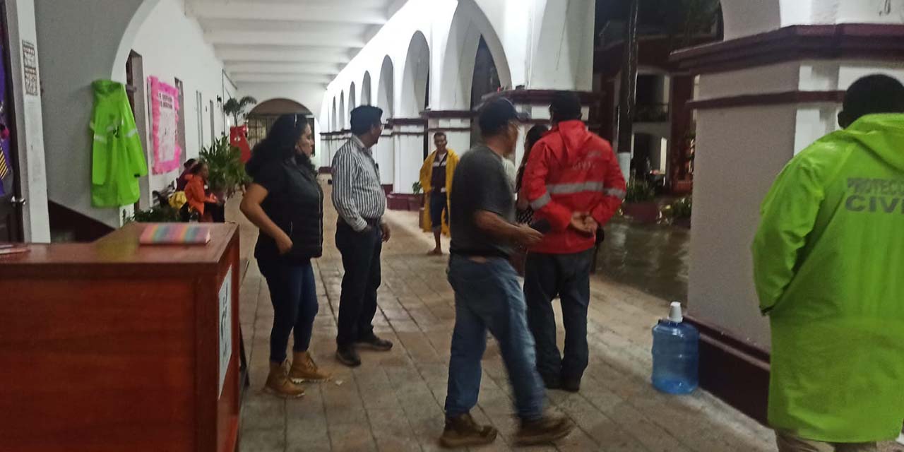 Recorren y monitorean comunidades en Pochutla ante lluvias | El Imparcial de Oaxaca