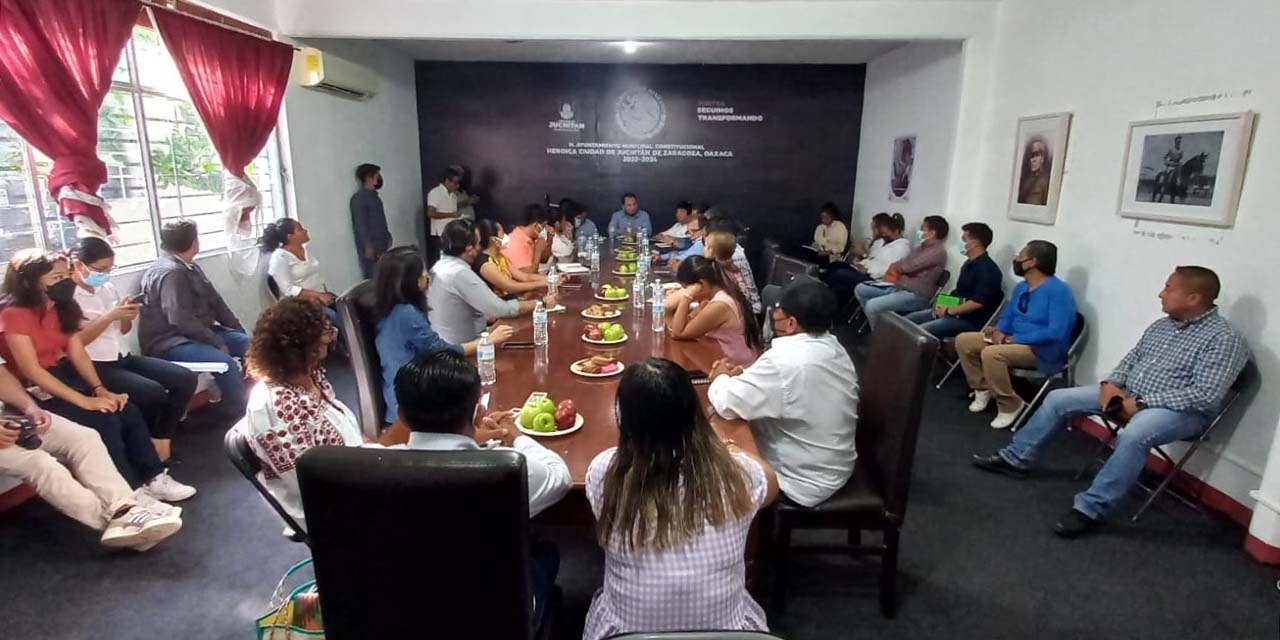 Firman CESEEO convenio de colaboración con San Pedro Tapanatepec | El Imparcial de Oaxaca