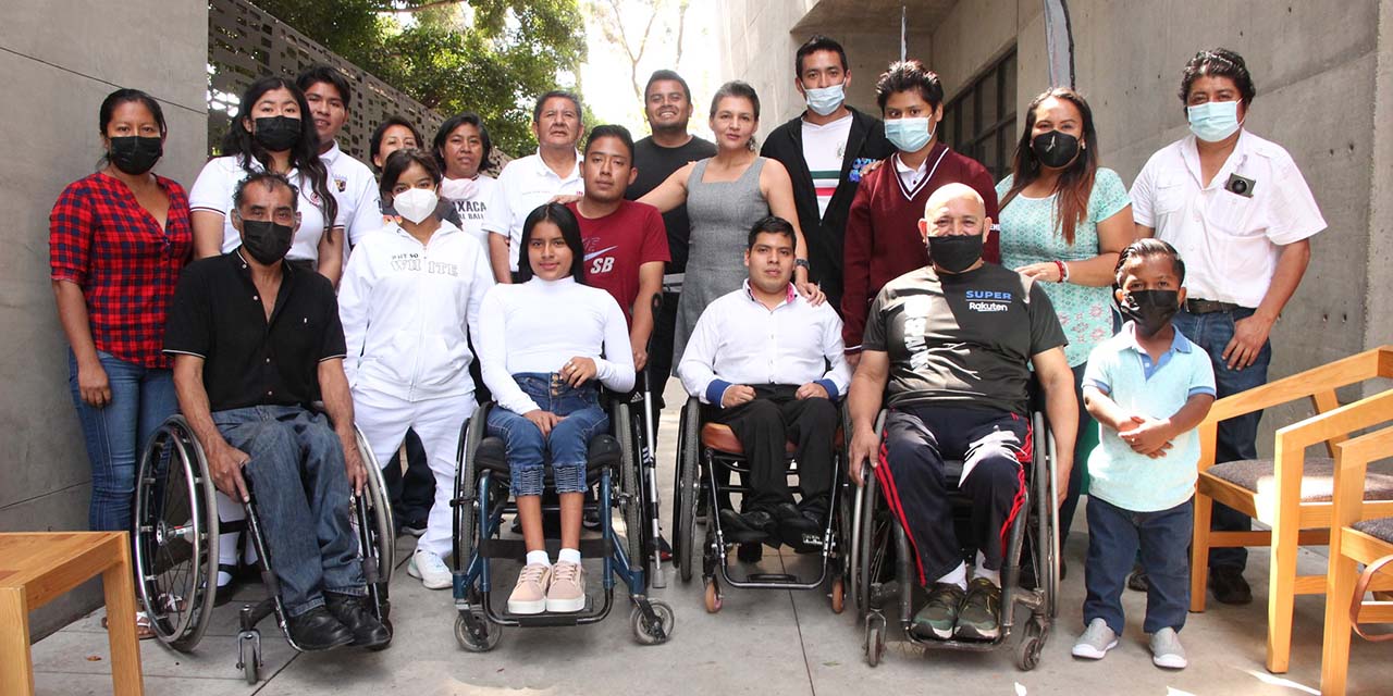 Entregan “pieles” a los seleccionados estatales | El Imparcial de Oaxaca