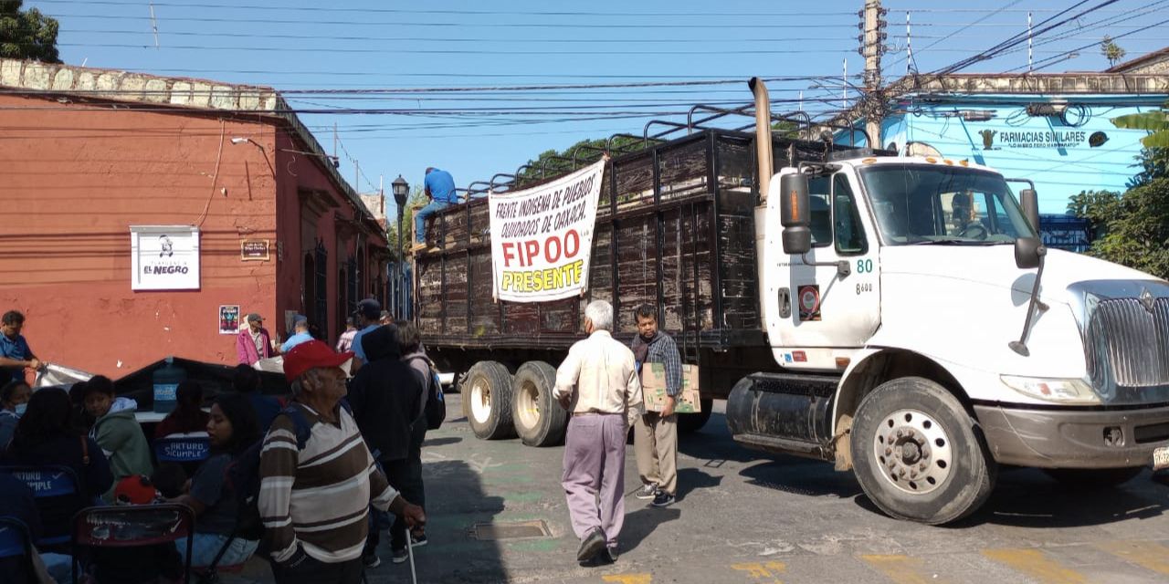 Instala FIPOO plantón y bloqueo en la capital oaxaqueña como ultimátum a Gobierno del Estado | El Imparcial de Oaxaca