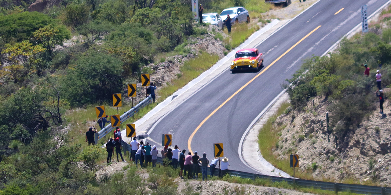 La Carrera Panamericana parte rumbo a Tehuacán