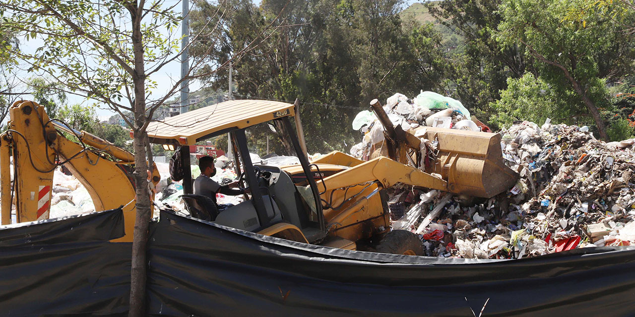 De último minuto, retiran parte de basura del playón del Atoyac | El Imparcial de Oaxaca