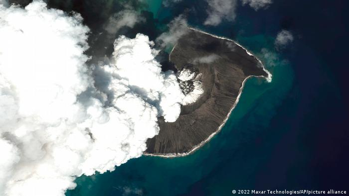 La erupción del volcán de Tonga desató la fumarola más alta alguna vez registrada | El Imparcial de Oaxaca