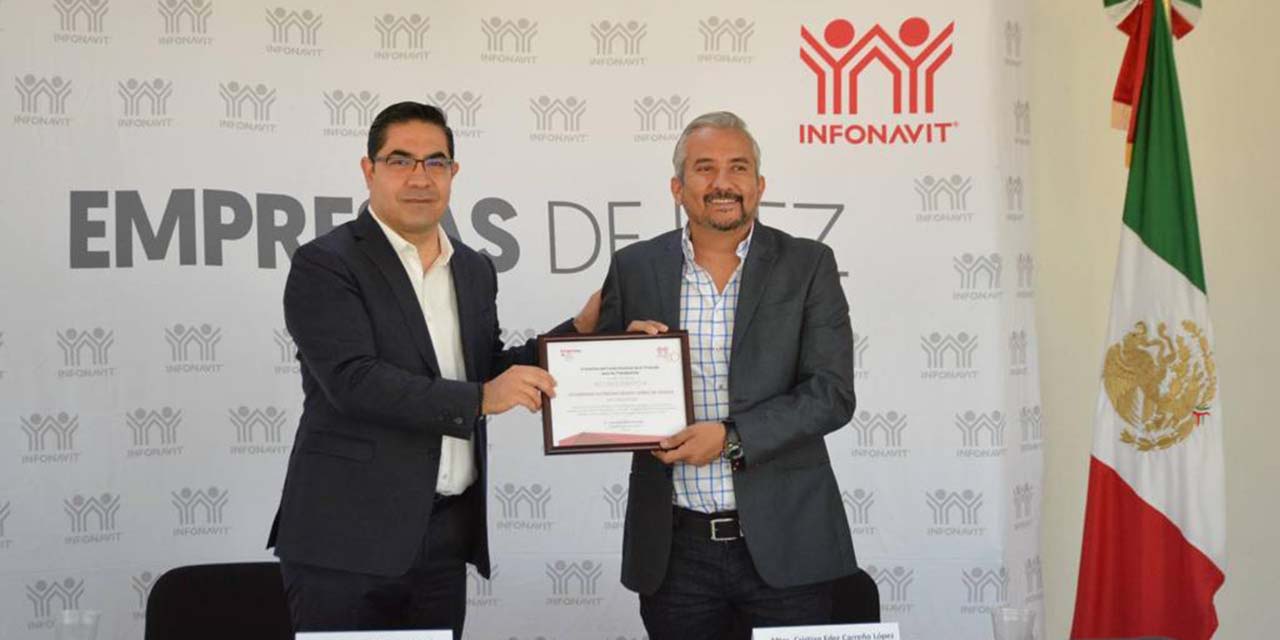 UABJO “Empresa de 10”, recibe reconocimiento del INFONAVIT | El Imparcial de Oaxaca