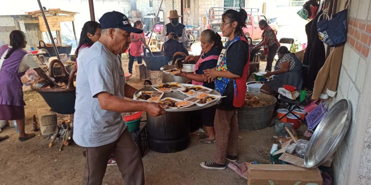 Con fotografías, documentarán cocina festiva de Silacayoapilla | El Imparcial de Oaxaca