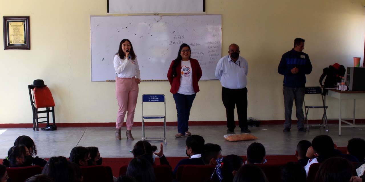 Con escenificación teatral, exhortan a jóvenes a alejarse de los vicios | El Imparcial de Oaxaca
