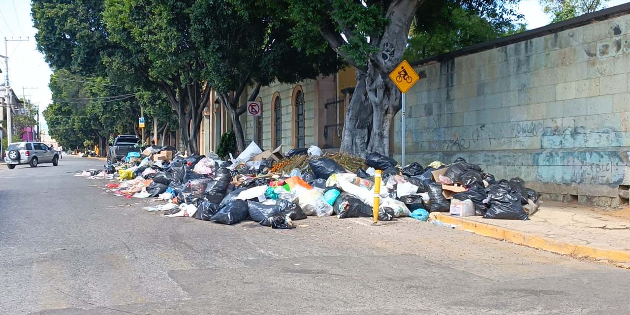 Abandonan cerros de basura en los panteones | El Imparcial de Oaxaca