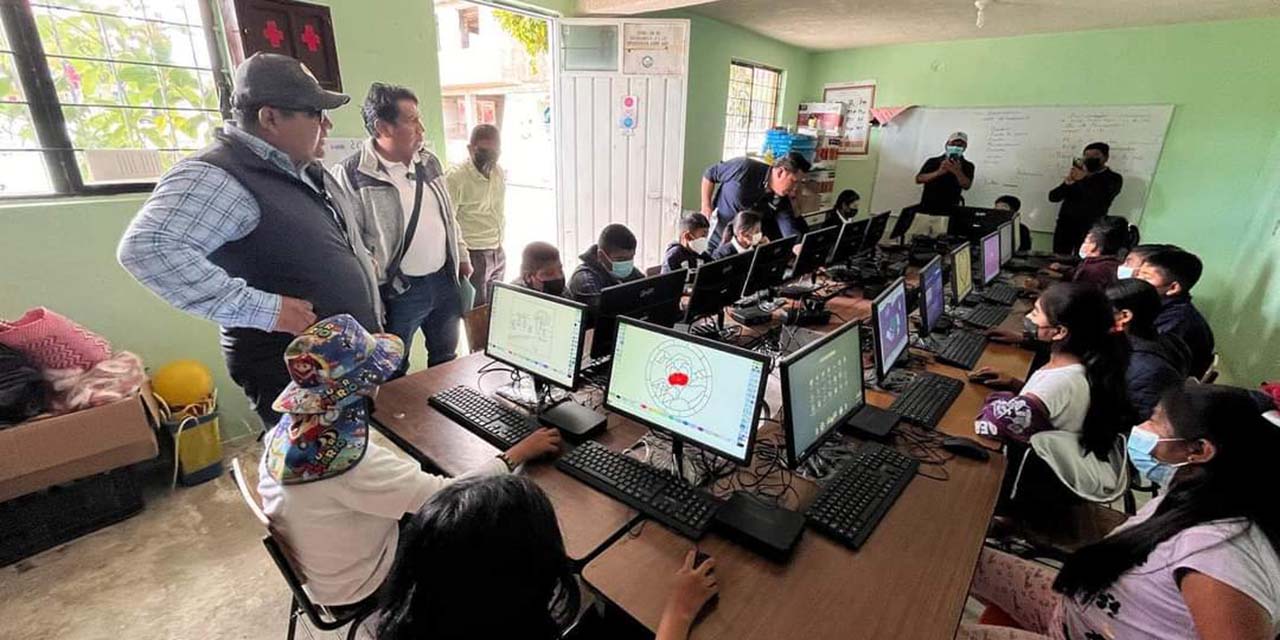 Necesaria la inversión en nuevas tecnologías en escuelas Mixtecas | El Imparcial de Oaxaca