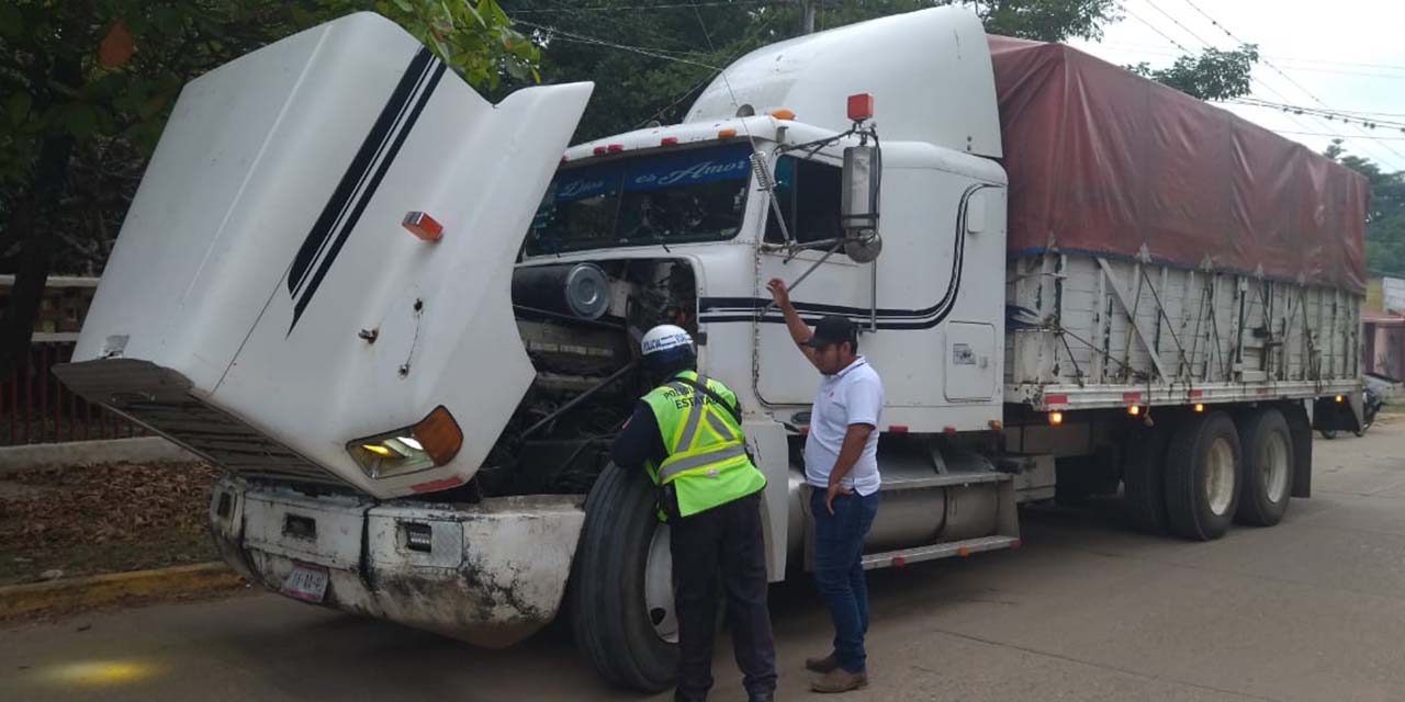 Aseguran camión con reporte de robo | El Imparcial de Oaxaca