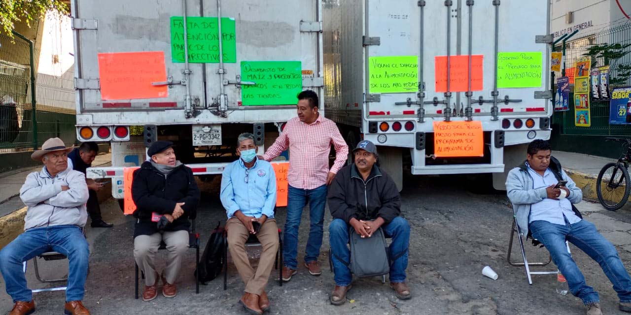 Consejos comunitarios toman almacén central de Segalmex | El Imparcial de Oaxaca