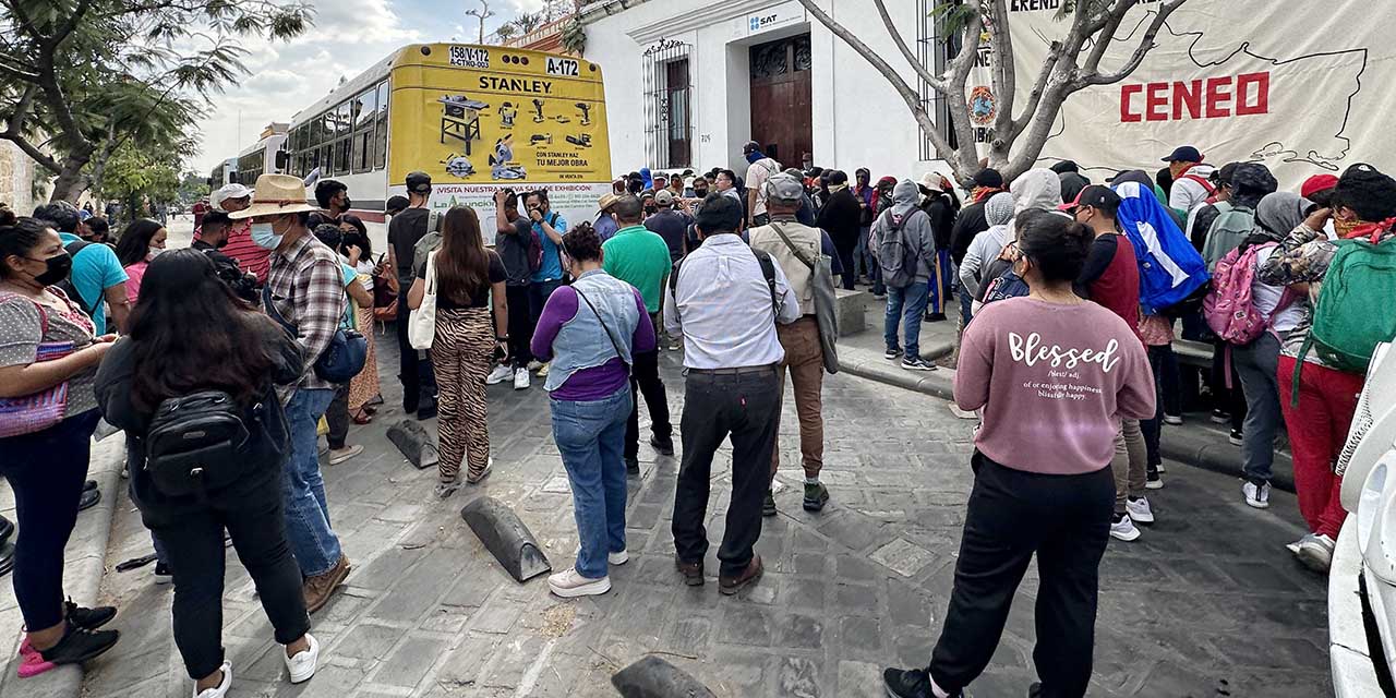 No estudian, no trabajan ni pagan impuestos, pero bloquean el SAT | El Imparcial de Oaxaca