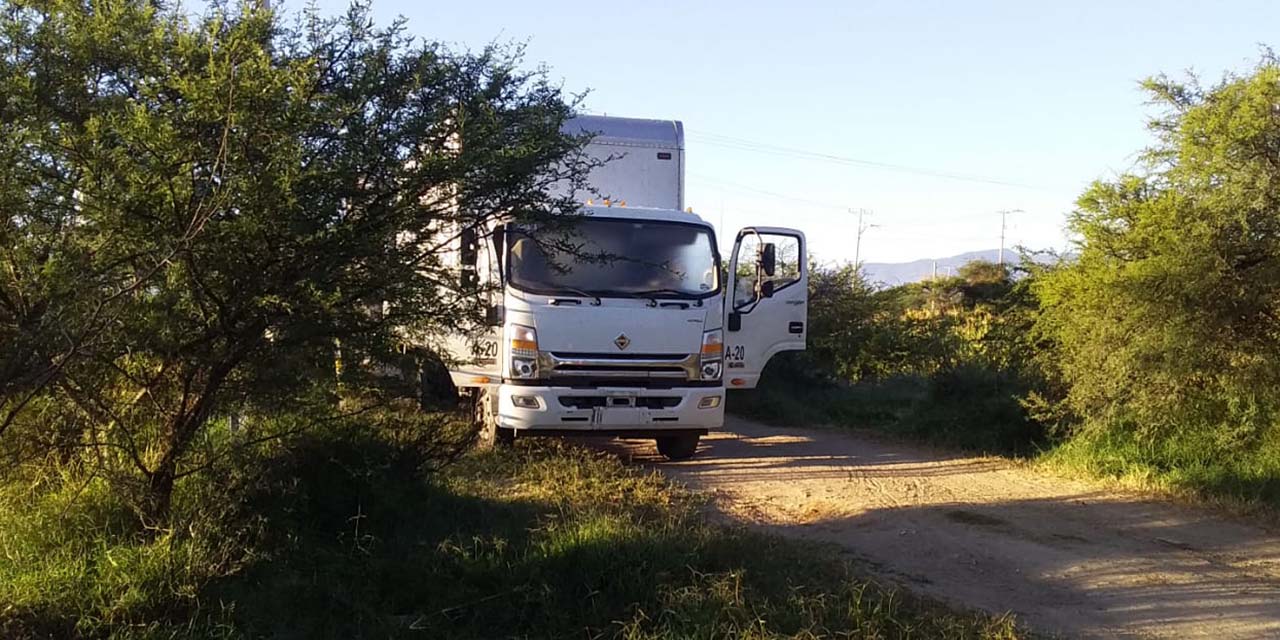 Hallan en San Bartolo Coyotepec camión con reporte de robo | El Imparcial de Oaxaca