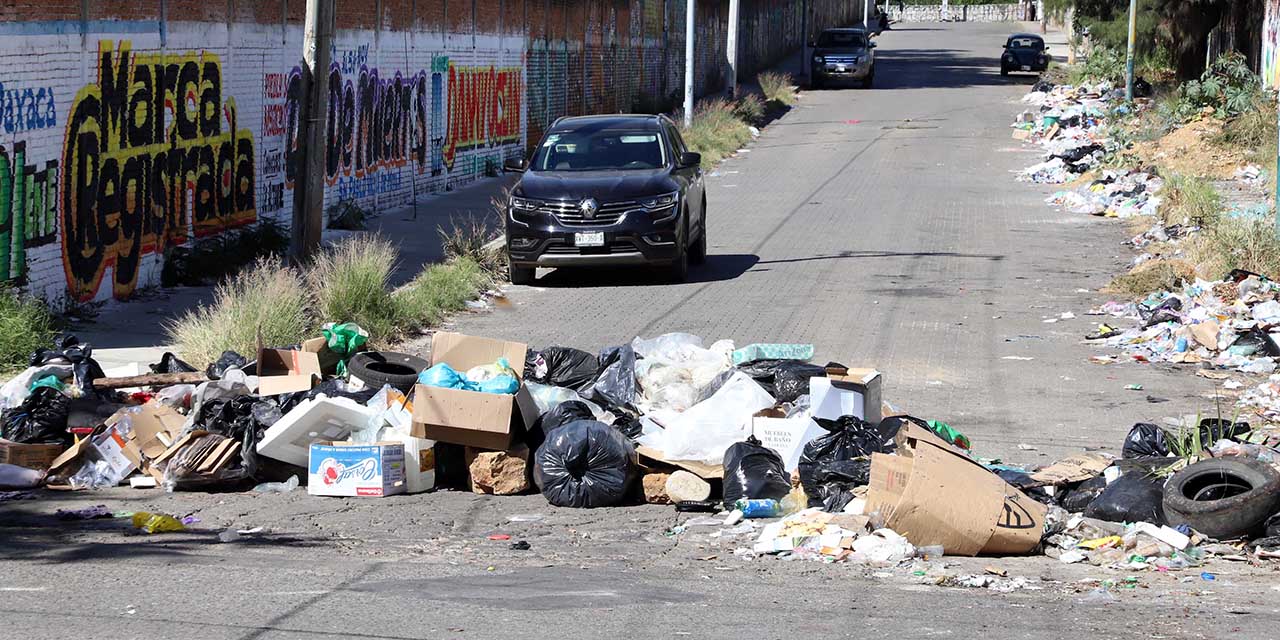 Colonos “normalizan” los bloqueos con bolsas de basura | El Imparcial de Oaxaca