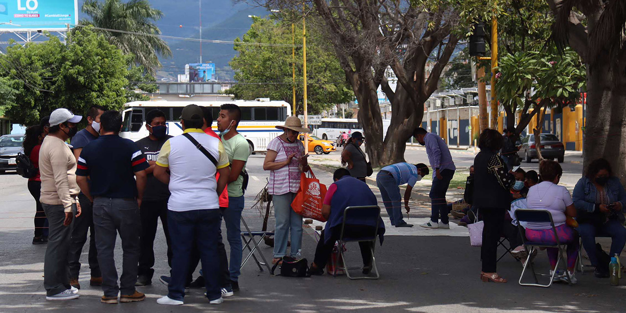 Pide base del STEUABJO consenso para ley de pensiones y jubilaciones  | El Imparcial de Oaxaca