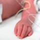 Insólito: médicos encuentran fetos en el vientre de una bebé recién nacida