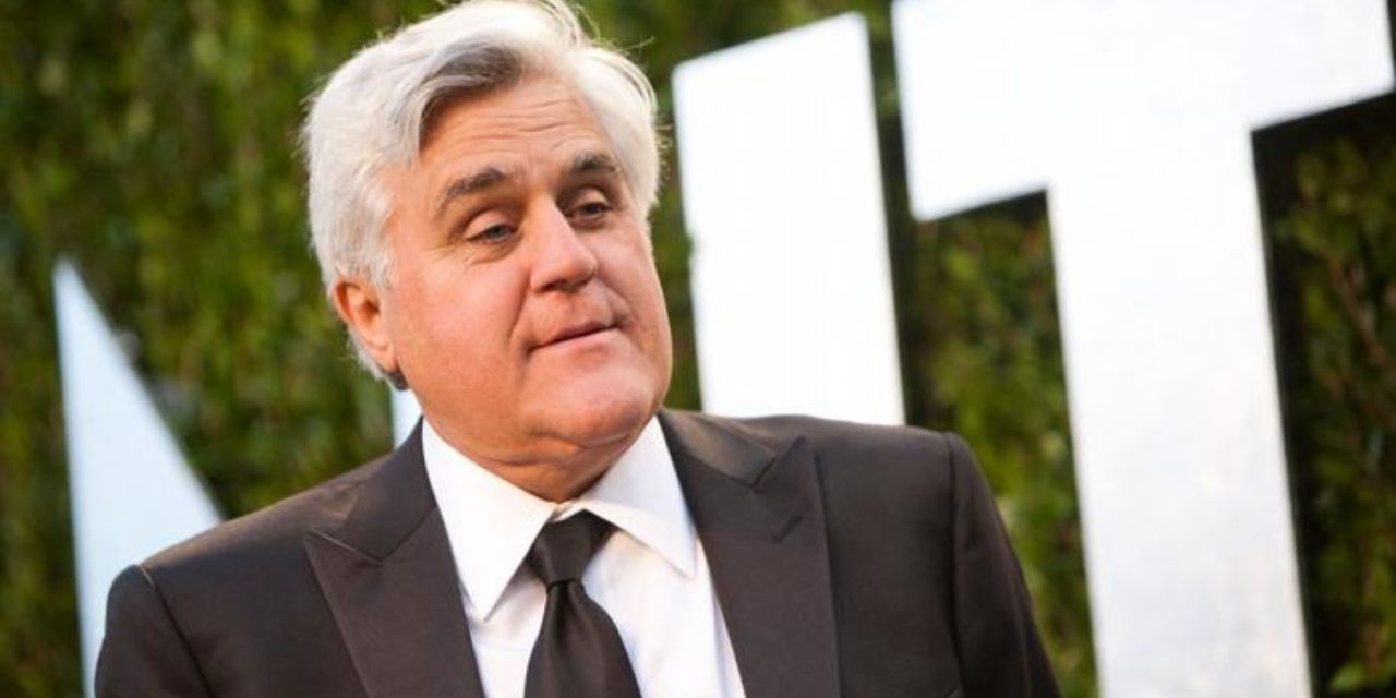 Presentador estadounidense Jay Leno se quema el rostro en accidente