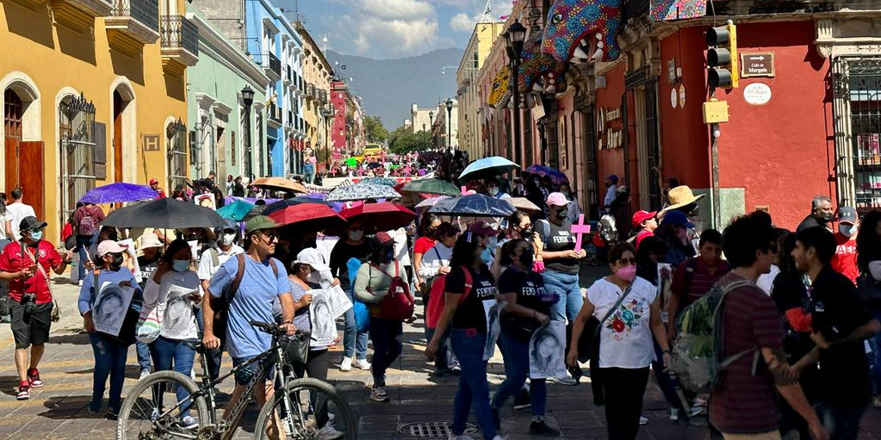 Marchan para frenar feminicidios y desaparición de mujeres en Oaxaca | El Imparcial de Oaxaca