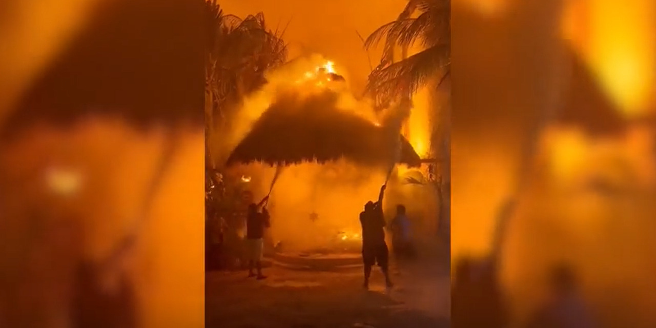 (VIDEOS) Incendio consume hoteles en la isla de Holbox, Quintana Roo | El Imparcial de Oaxaca