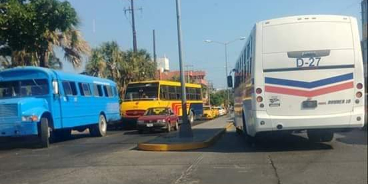 Pésimo el transporte público en Salina Cruz | El Imparcial de Oaxaca