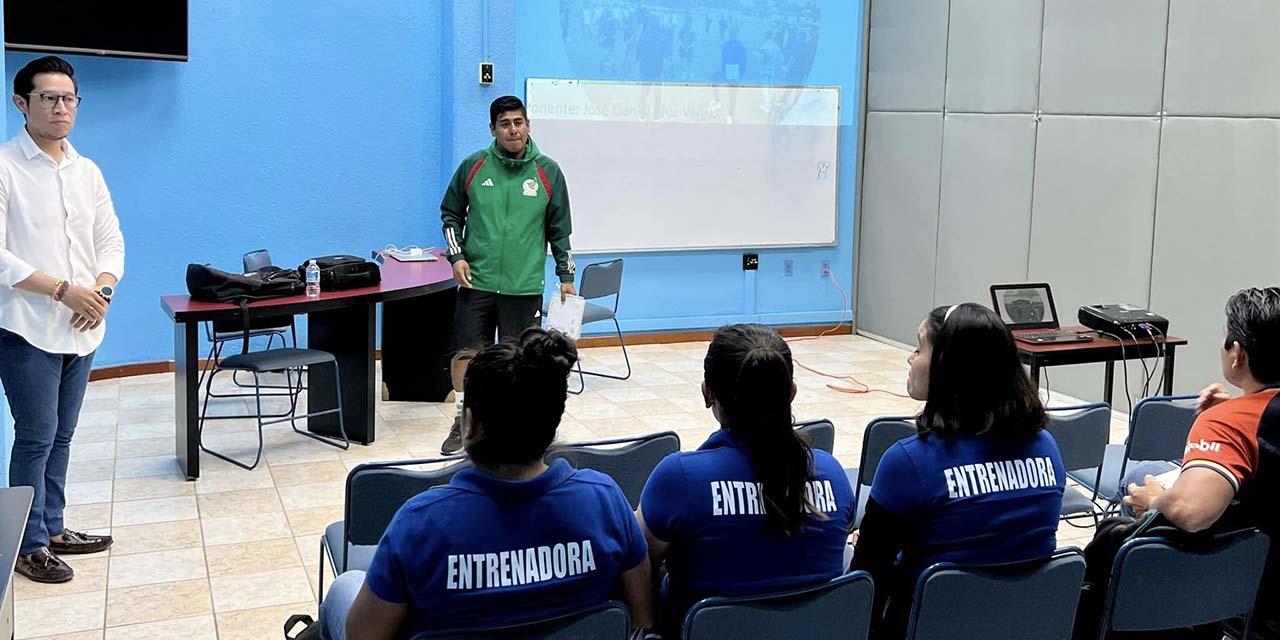 Versaron sobre formas de trabajar en el deporte | El Imparcial de Oaxaca