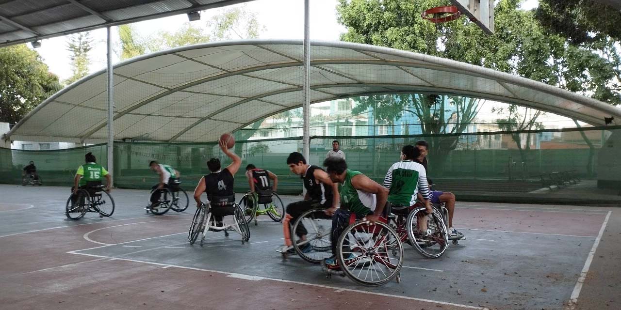 Bota el balón en la Liga de básquet sobre silla de ruedas | El Imparcial de Oaxaca