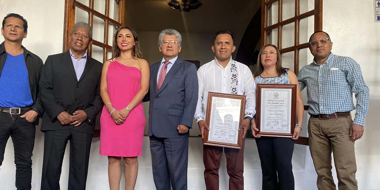 Renata Osorio y Arturo Chávez, reciben el Premio Municipal del Deporte | El Imparcial de Oaxaca