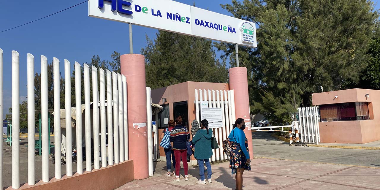 Viacrucis de un padre por una cirugía en el HNO que no llegó | El Imparcial de Oaxaca