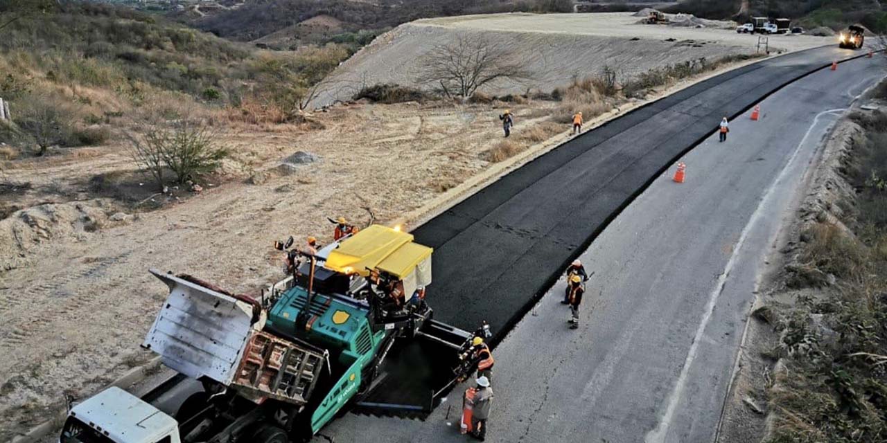 Semiparalizadas obras en súper carretera a la costa | El Imparcial de Oaxaca