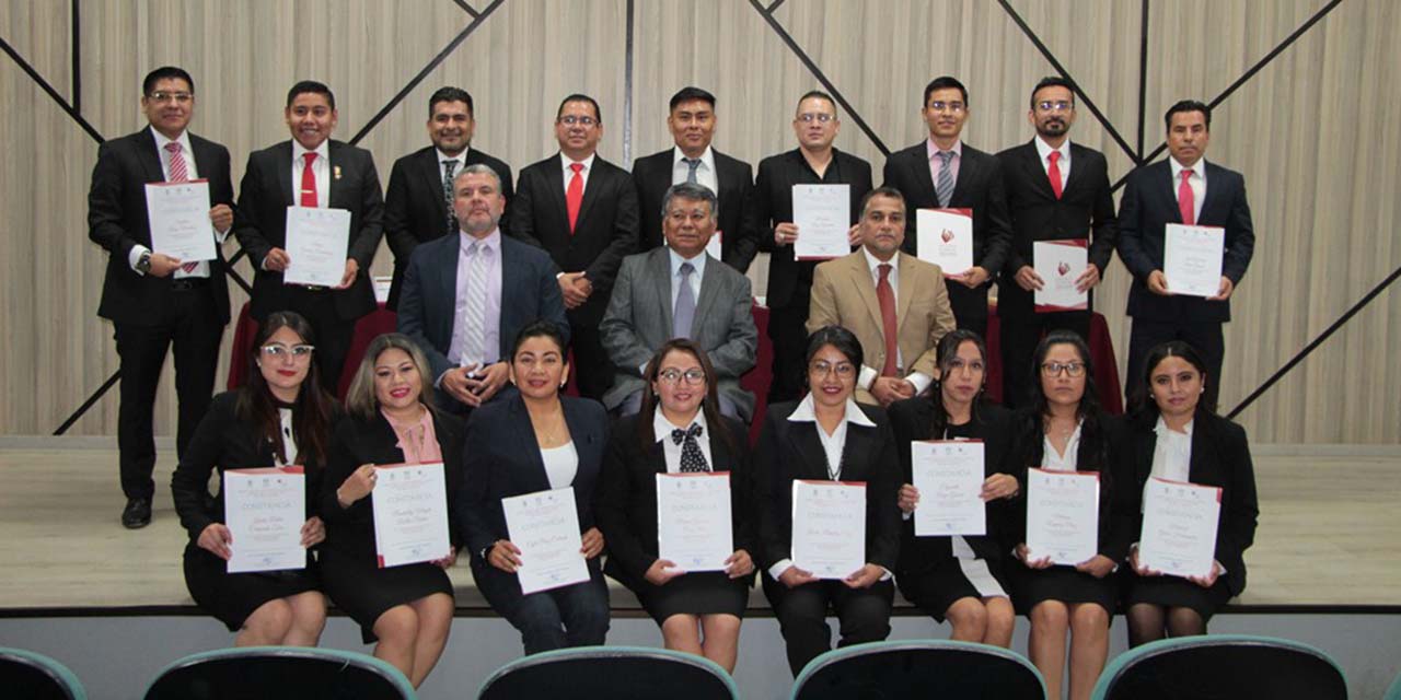 Clausura PJE ciclo académico 2022 de los Estudios de Especialidad | El Imparcial de Oaxaca