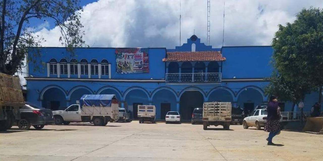 Autoridades de Santa Martín Peras exigen apoyo para liberar a personas retenidas | El Imparcial de Oaxaca