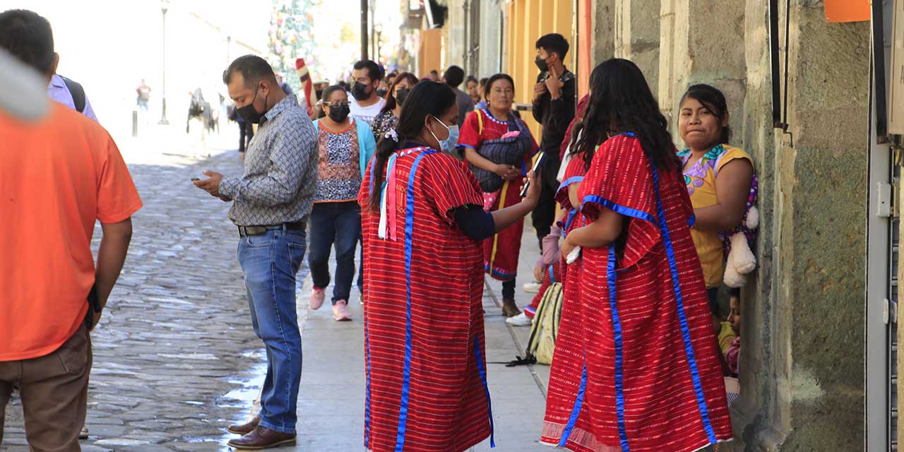 Con protestas, triquis doblan al municipio; logran reubicación | El Imparcial de Oaxaca