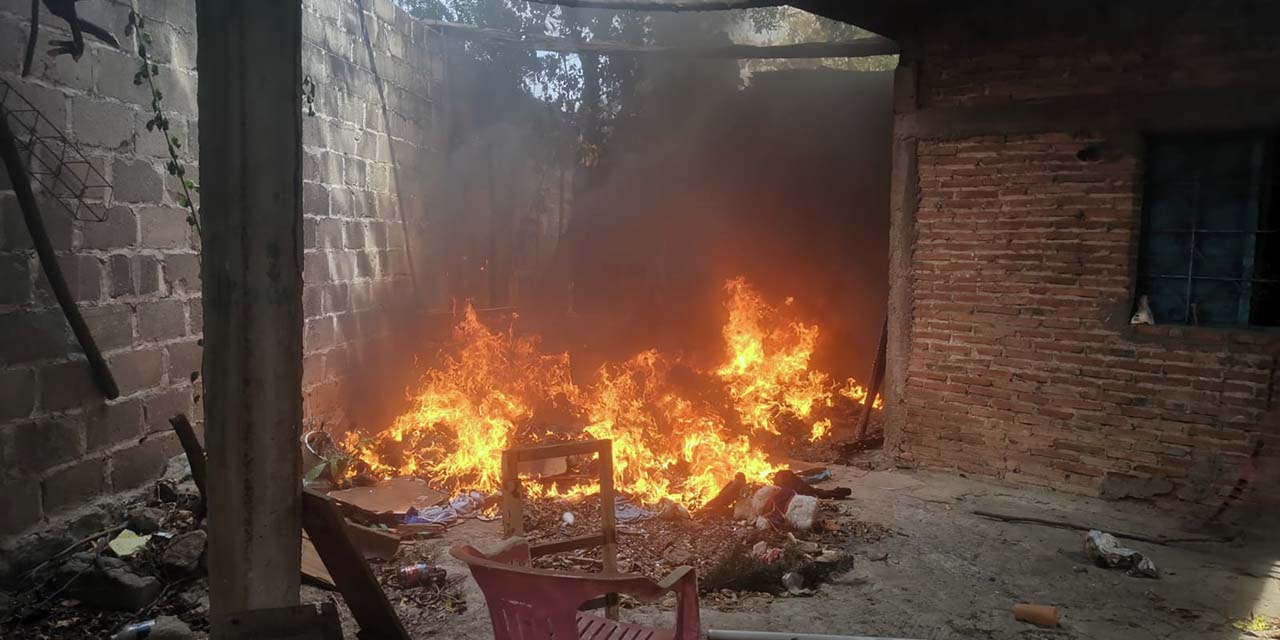 Se incendia casa en el Barrio de San Sebastián, Tehuantepec | El Imparcial de Oaxaca