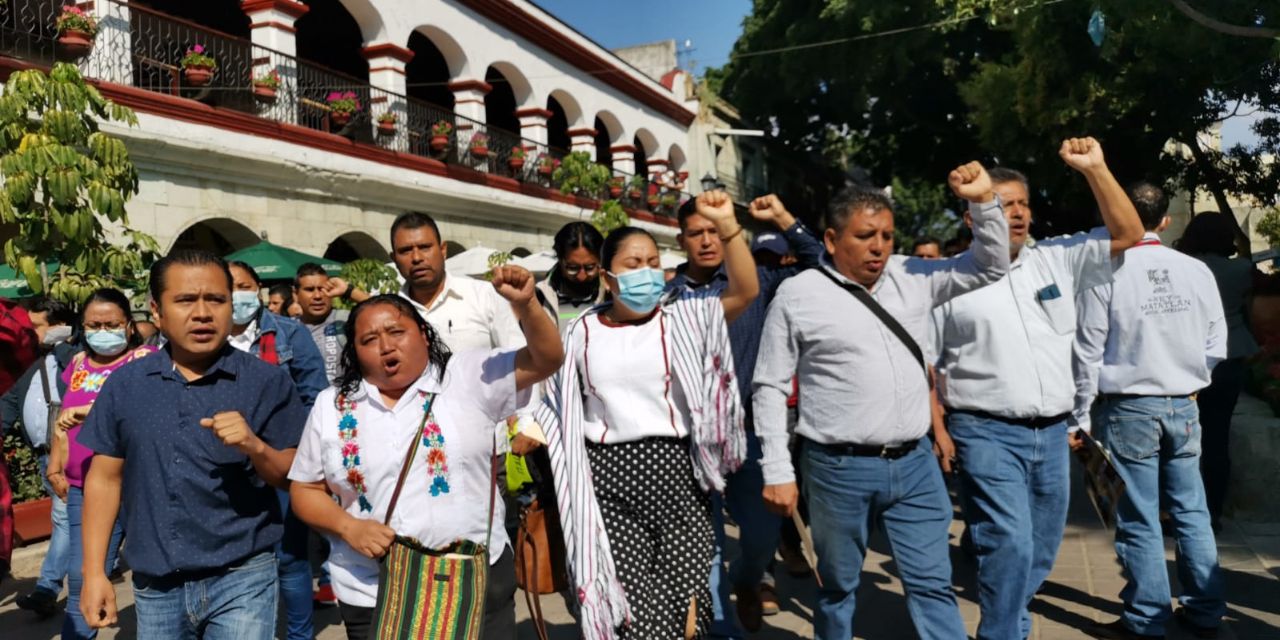 Va S-22 a Palacio de Gobierno; exige “bilateridad” con Jara Cruz | El Imparcial de Oaxaca