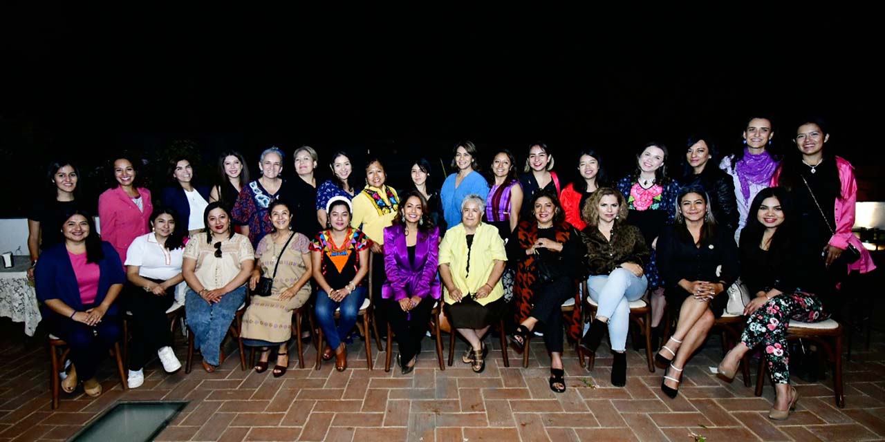 Colectivo 50+1 realiza reunión de trabajo | El Imparcial de Oaxaca