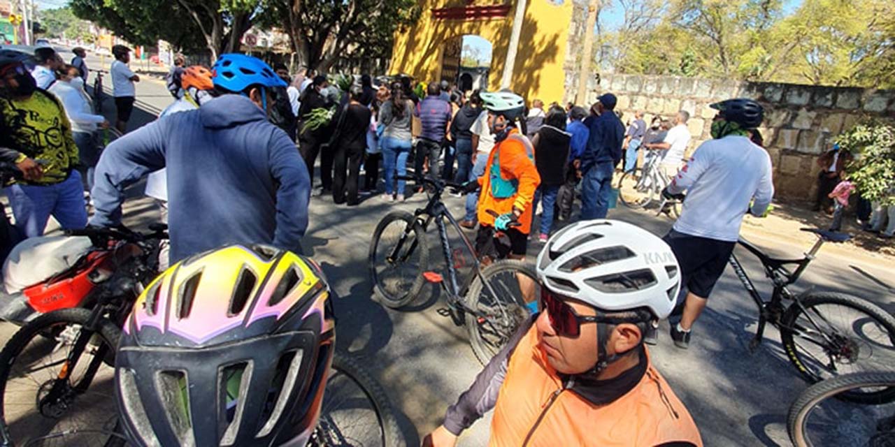 Ciclistas y familiares despiden con rodada a Raúl, víctima de siniestro vial | El Imparcial de Oaxaca