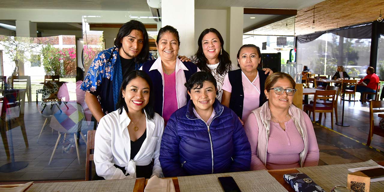 Fortalecen su amistad | El Imparcial de Oaxaca
